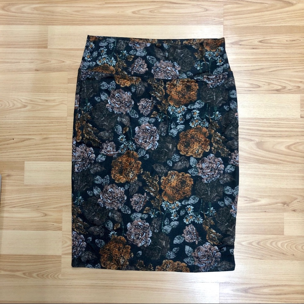 Like Brand New Floral Cassie Skirt